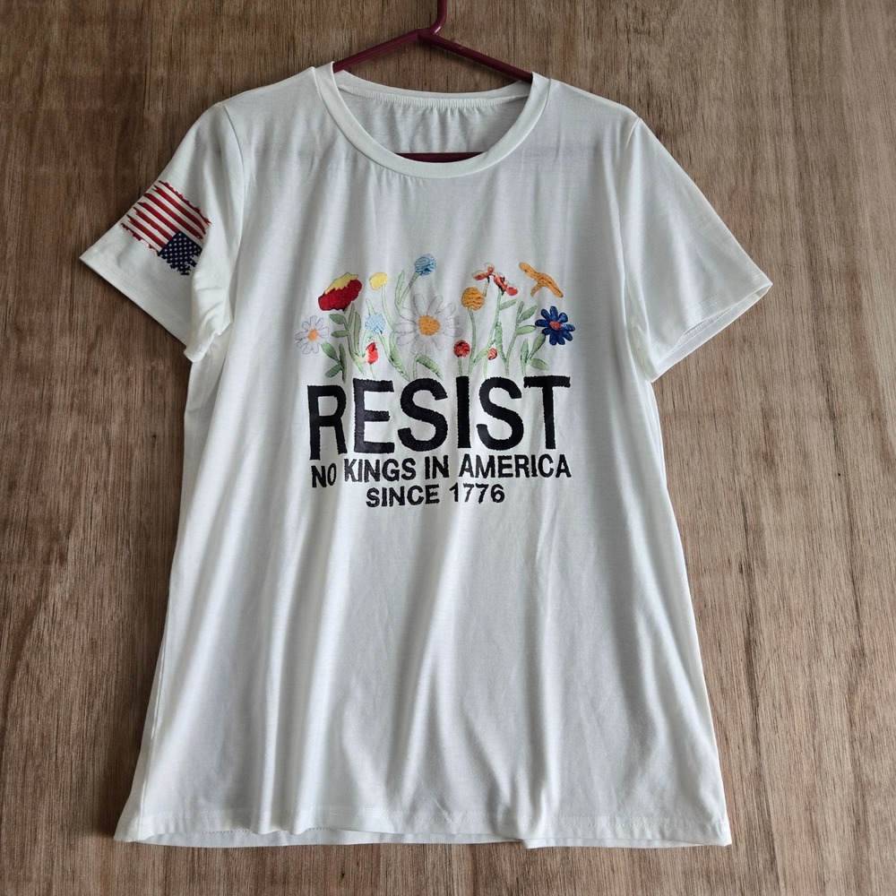Resist No Kings In America Floral Graphic T-Shirt White Large USA Flag